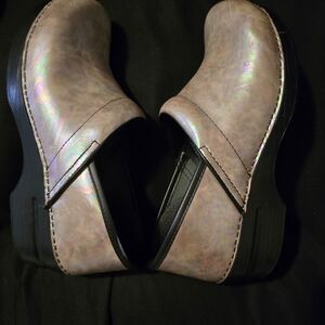 Dansko Professional Iridescent Tan Clogs